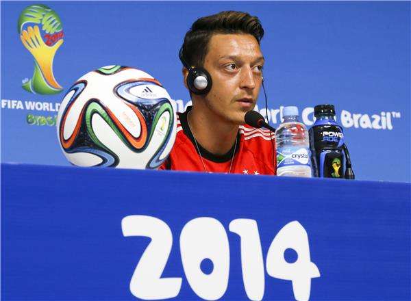 مسعود اوزيل