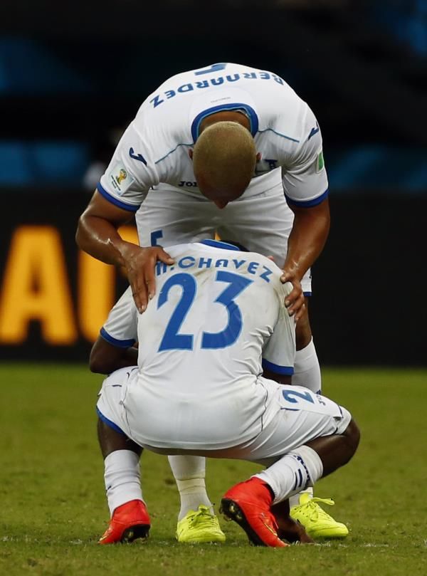 2014-06-25t220122z_825844152_tb3ea6p1p8kqe_rtrmadp_3_soccer-world-m41-hon-sui_reuters