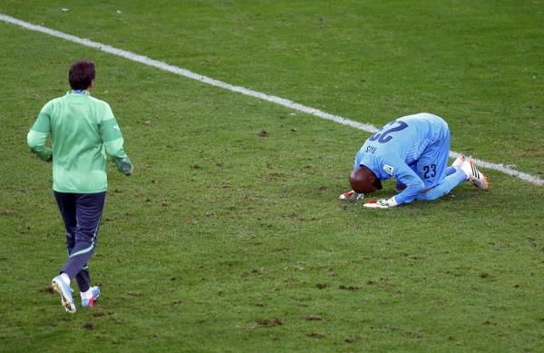 2014-06-26t220225z_906262150_tb3ea6q1padm1_rtrmadp_3_soccer-world-m48-alg-rus_reuters