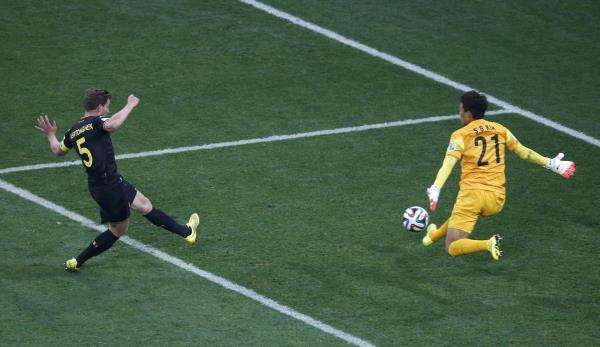 2014-06-26t223015z_534113838_gf2ea6q1q6b01_rtrmadp_3_soccer-world-m47-kor-bel_reuters