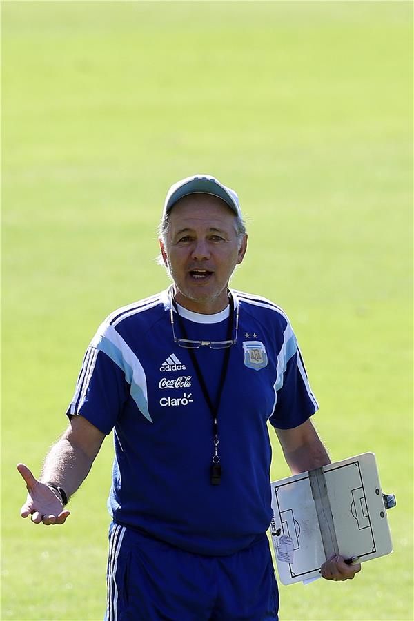 أليخاندرو سابيلا