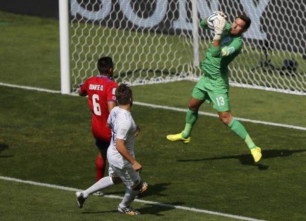 2014-06-24t161415z_1371205967_tb3ea6o195yp1_rtrmadp_3_soccer-world-m40-crc-eng_reuters