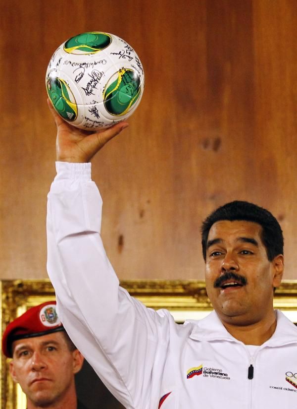 2013-05-01t025858z_1857898811_gm1e9510tti01_rtrmadp_3_venezuela_reuters