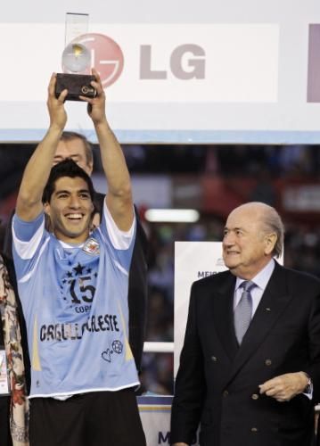 2011-07-24t224135z_01_sfr55_rtridsp_3_soccer-copa_reuters
