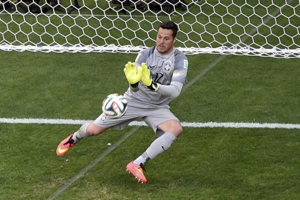 2014-06-28t190944z_692884362_tb3ea6s1jvt7d_rtrmadp_3_soccer-world-m49-bra-chi_reuters