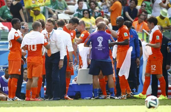 2014-06-29t163923z_695393080_tb3ea6t1cx76l_rtrmadp_3_soccer-world-m51-ned-mex_reuters