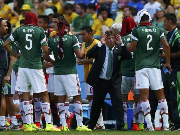 2014-06-29t174918z_1047634401_tb3ea6t1g5qc1_rtrmadp_3_soccer-world-m51-ned-mex_reuters