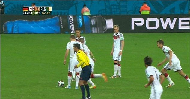 article-2675521-1f49828800000578-586_634x356