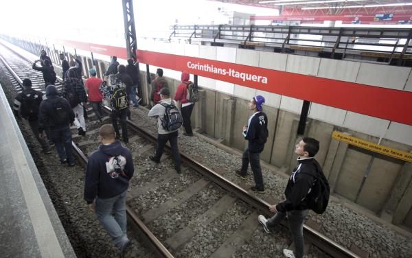2014-06-05t145226z_901899605_gm1ea651rg801_rtrmadp_3_brazil-worldcup-strike_reuters