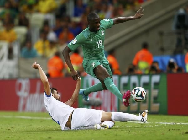 2014-06-24t211428z_1039876962_tb3ea6o1n2bko_rtrmadp_3_soccer-world-m38-gre-civ_reuters