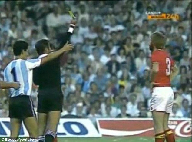 article-2679399-1F5C7AF200000578-586_634x469