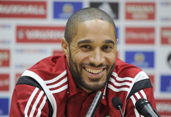 2014-03-04t175728z_430474609_gm1ea3504za01_rtrmadp_3_soccer-friendly_reuters