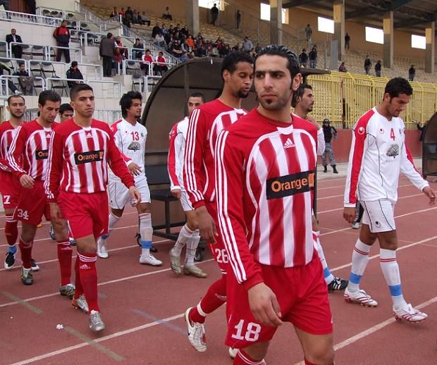 دخول لاعبين الجزيرة وشباب الاردن ارض الملعب وبعدسة كووورة