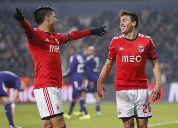 2013-11-27t210604z_1302714677_lr1e9br1mltky_rtrmadp_3_soccer-champions_reuters