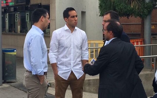 bravo-charlo-con-presidente-bartomeu-1404670645812