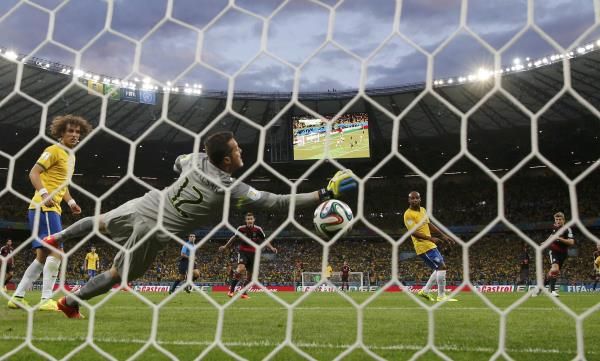 2014-07-08t210933z_823358305_tb3ea781pf0cv_rtrmadp_3_soccer-world-m61-bra-ger_reuters