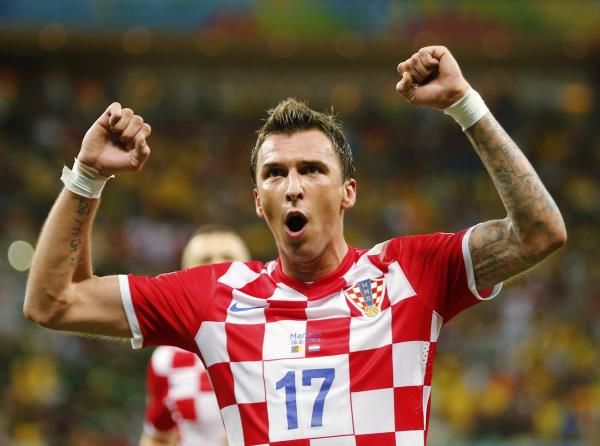 2014-06-19t002020z_419400586_gf2ea6j00iw01_rtrmadp_3_soccer-world-m18-cmr-cro_reuters