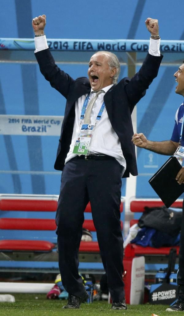 2014-07-10t000849z_1777343889_tb3ea791u5r9y_rtrmadp_3_soccer-world-m62-ned-arg_reuters