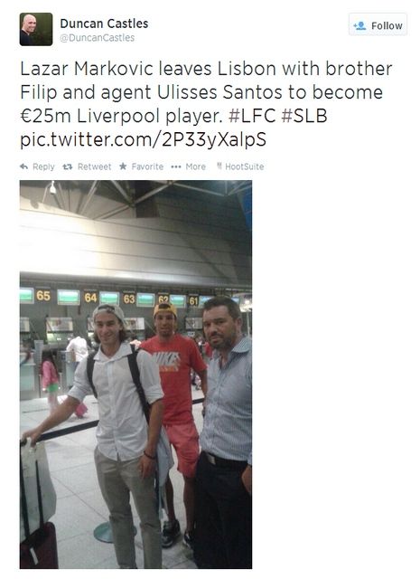 ماركوفيتش وهو متواجد في مطار لشبونة قبل سفره إلى لندن 