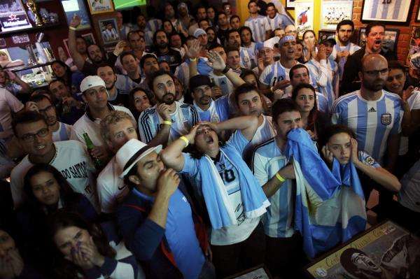 2014-07-10t045447z_1900322160_tb3ea7a02nzhg_rtrmadp_3_brazil-worldcup_reuters