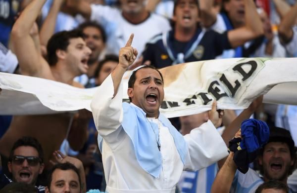 2014-07-13t184743z_1756949741_tb3ea7d1gb280_rtrmadp_3_soccer-world-m64-ger-arg_reuters