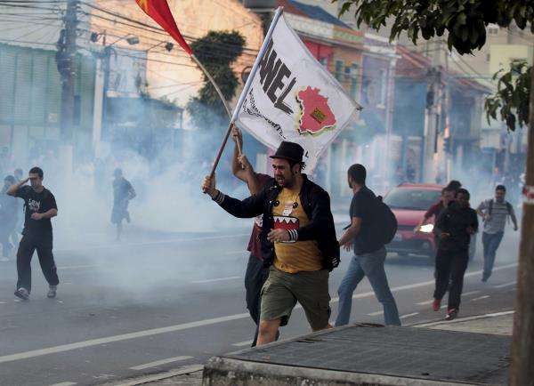 2014-06-09t160049z_1693591166_tb3ea691b4riv_rtrmadp_3_brazil-worldcup-strike_reuters