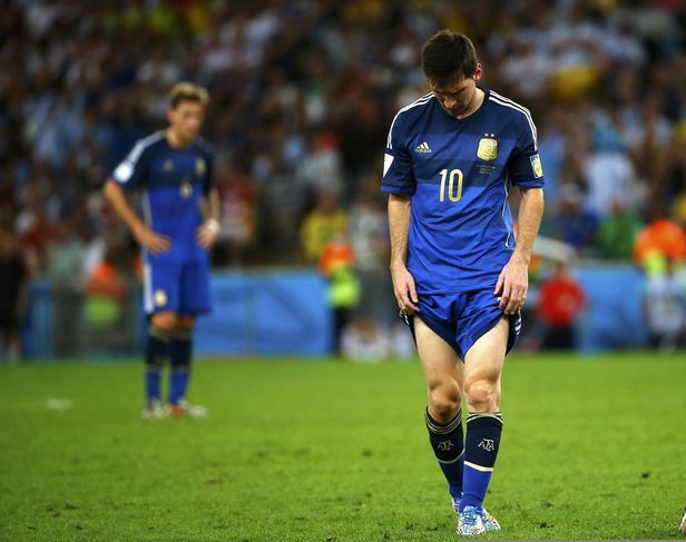 4456469_6_fed0_juste-avant-le-coup-de-sifflet-final-lionel_83321e114d7d933888944e0c087d81fe