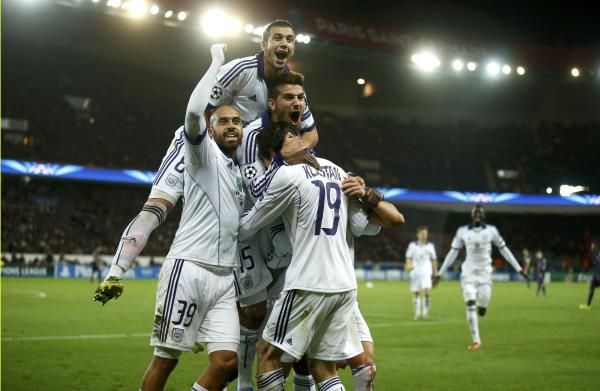 2013-11-05t211440z_755881597_lr2e9b51n05sv_rtrmadp_3_soccer-champions_reuters