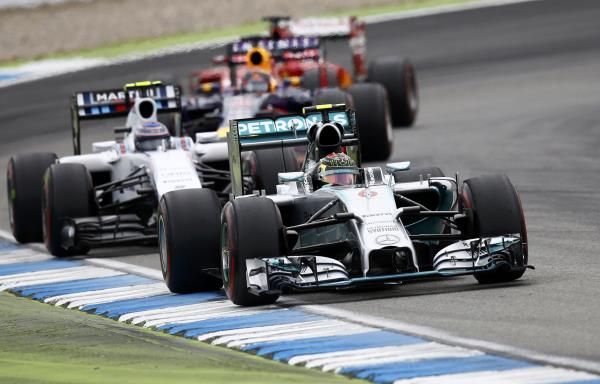 2014-07-20t144442z_12716321_lr1ea7k14y8e1_rtrmadp_3_motor-racing-prix_reuters