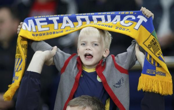 2012-10-04t172521z_313707710_lr1e8a41cdy1x_rtrmadp_3_soccer-europa_reuters