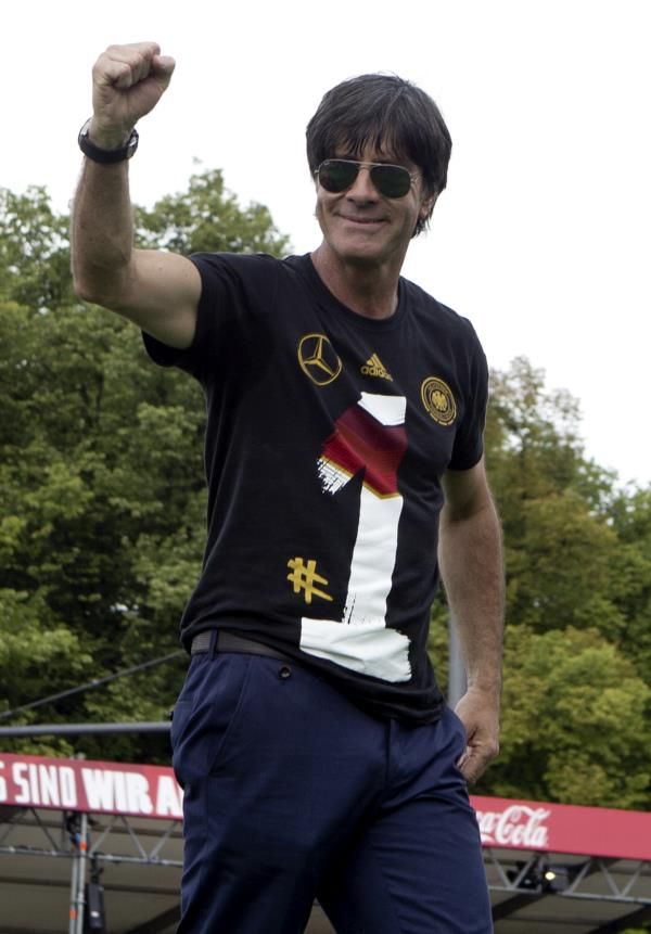 2014-07-15t123547z_1421383247_lr1ea7f0yzdkw_rtrmadp_3_soccer-world-germany_reuters