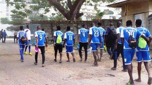 نجوم الهلال يتجهون لمقر اقامتهم بالكونغو