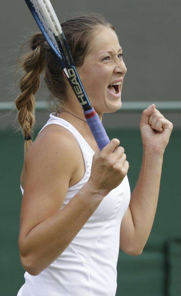 2014-06-25t175750z_659627474_lr2ea6p1dw315_rtrmadp_3_tennis-wimbledon_reuters