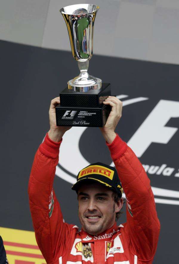 2014-07-27t145124z_511853711_lr1ea7r159d7e_rtrmadp_3_motor-racing-prix_reuters