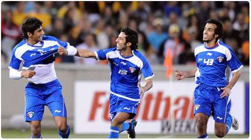 مساعد ندا ووليد على وفهد عوض لاعبو منتخب الكويت