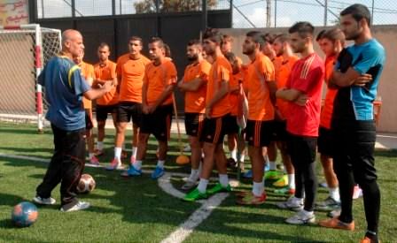 حمود مشرفا على تدريب العهد اليوم