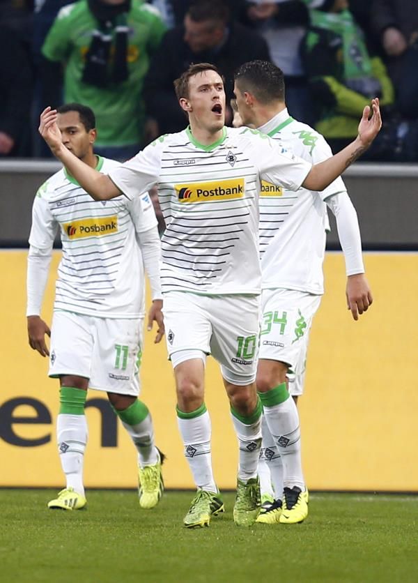 2013-12-07t154053z_1253005711_gm1e9c71tlx01_rtrmadp_3_soccer-germany_reuters