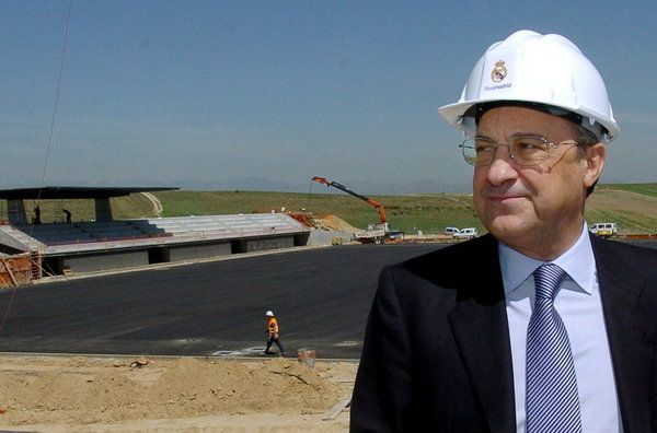  رئيس ريال مدريد فلورينتينو بيريز