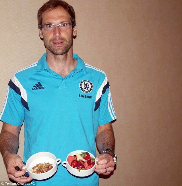 1407509026670_wps_7_chelsea_fc_chelseafc_16m_