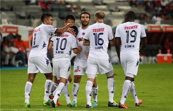 فرحة لاعبي فيراكروز بالفوز في لقاء سابق