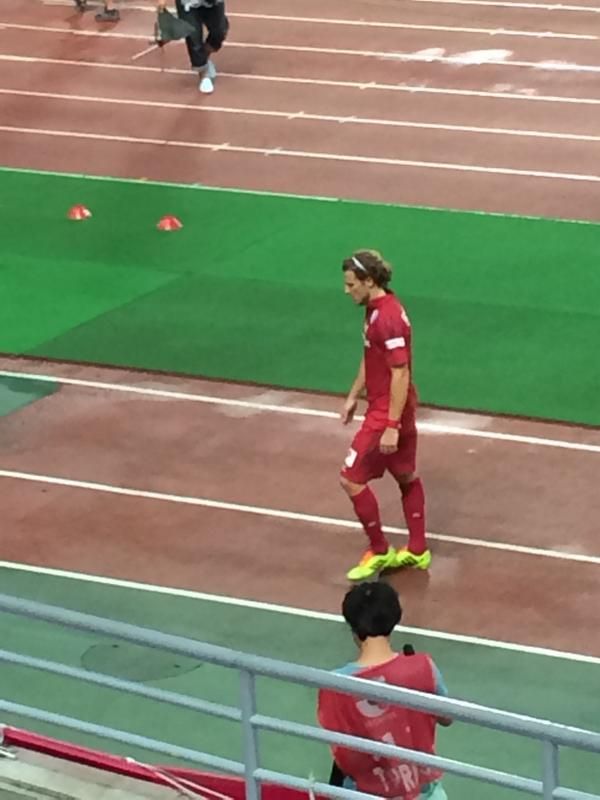 فورلان بعد رفضه مصافحة مدربه والذهاب إلى غرفة تغيير الملابس