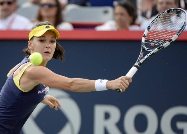 2014-08-10t003748z_873075971_nocid_rtrmadp_3_tennis-rogers-cup-radwanska-vs-makarova_reuters