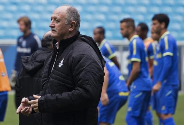 2014-07-30t200431z_1543614480_gm1ea7v0b3x01_rtrmadp_3_soccer-brazil-scolari_reuters