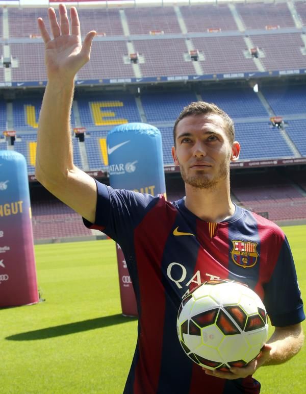 2014-08-10t134242z_1226874382_gm1ea8a1o8j01_rtrmadp_3_soccer-spain-barcelona-vermaelen_reuters