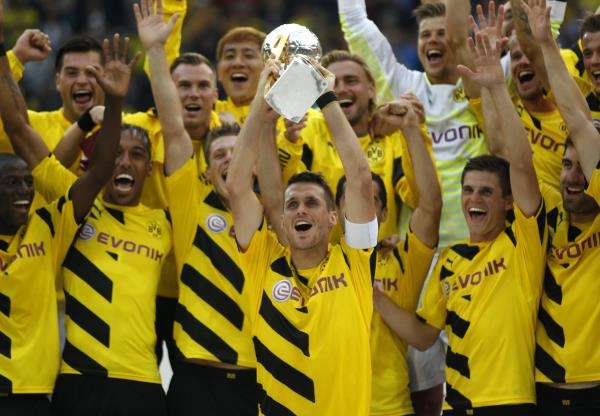 2014-08-13t182415z_1072958921_gm1ea8e06j701_rtrmadp_3_soccer-germany-supercup_reuters