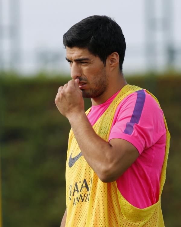 2014-08-15t084815z_1654737034_gm1ea8f1aer01_rtrmadp_3_soccer-suarez_reuters