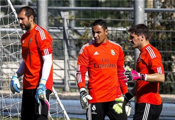 نافاس وكاسياس في مران الريال