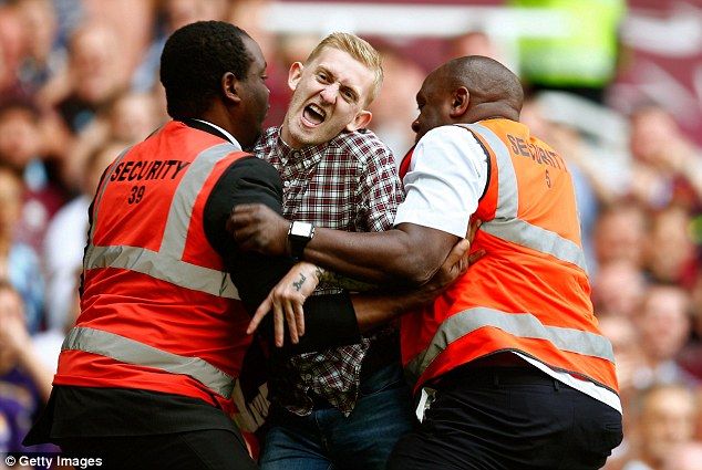 1408205520117_wps_11_london_england_august_16_