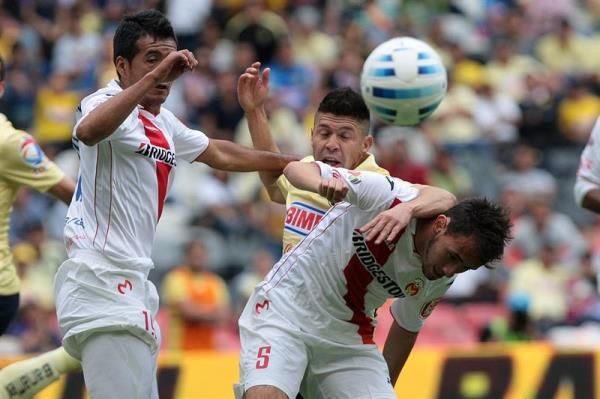 جانب من مباراة فريقي كلوب أمريكا وموريليا