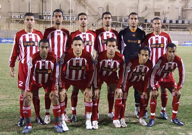 فريق شباب الاردن  قبل اللقاء وبعدسة كووورة